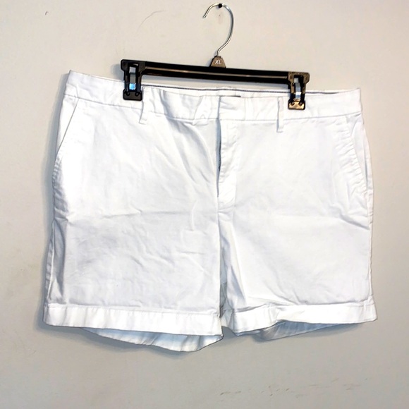 Tommy Hilfiger White Shorts - Picture 3 of 8